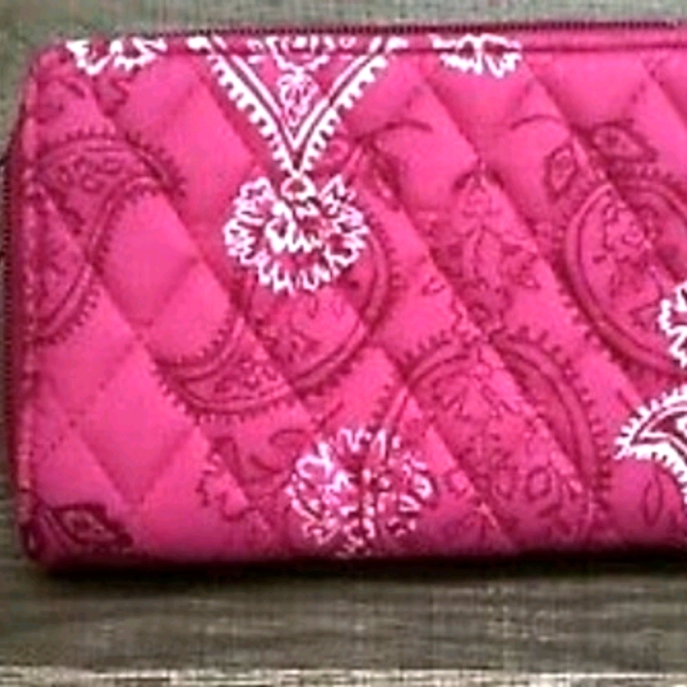 Vera Bradley Accordion Wallet Stamped Paisley Pink